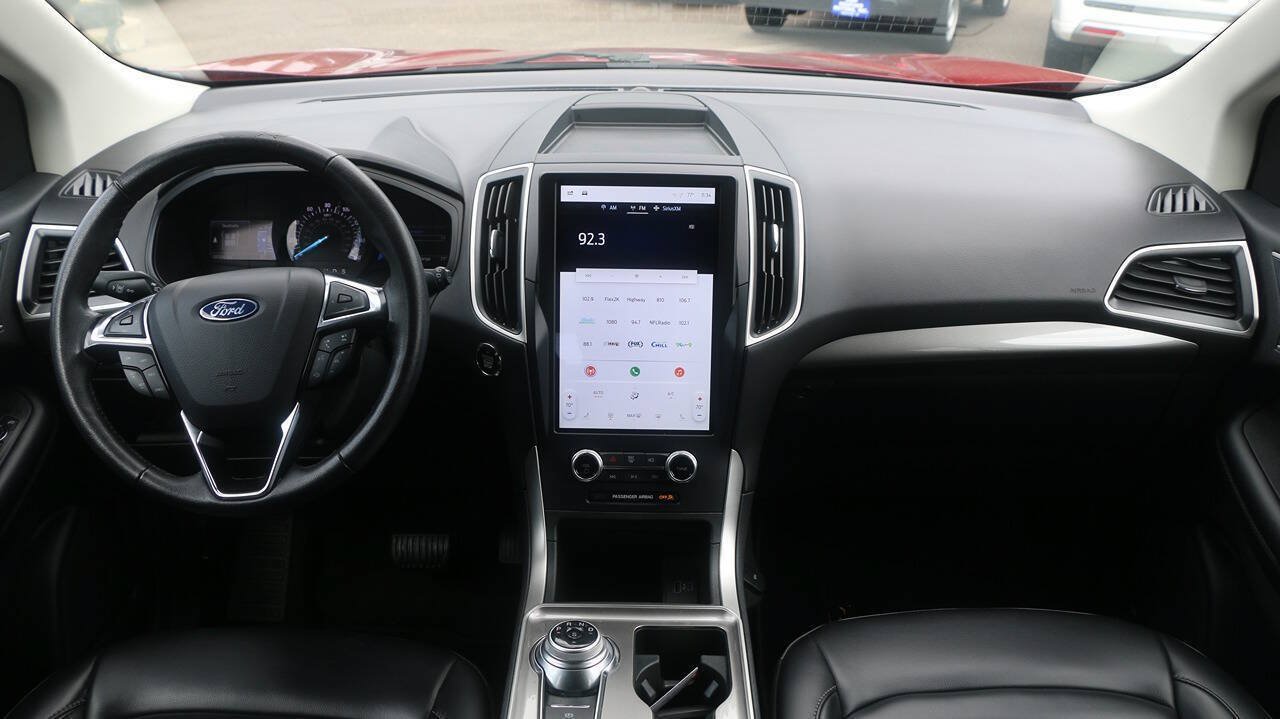 Certified 2024 Ford Edge SEL AWD/4WD image 15