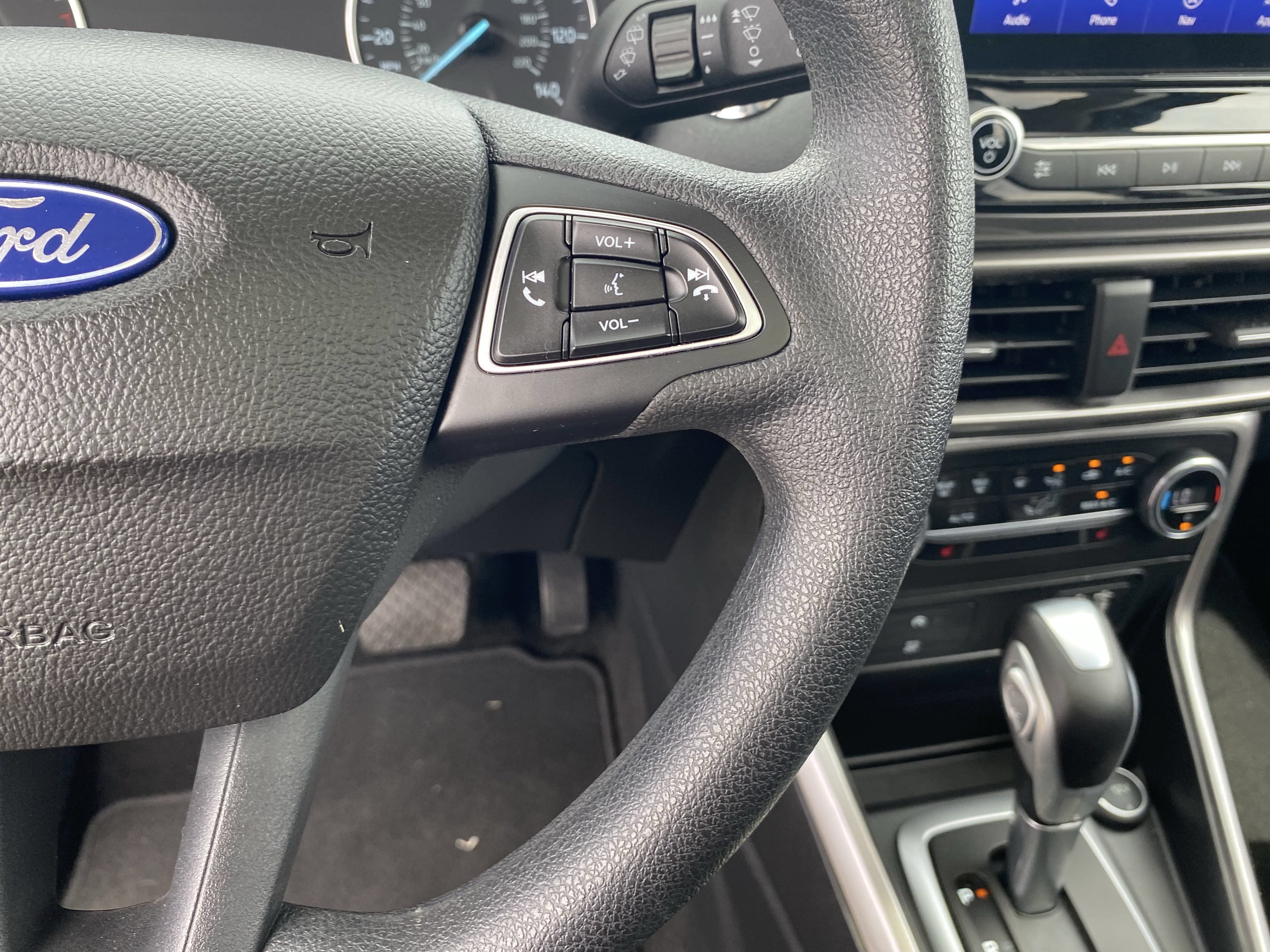 Certified 2022 Ford EcoSport SE w/ SE Convenience Package AWD/4WD image 16