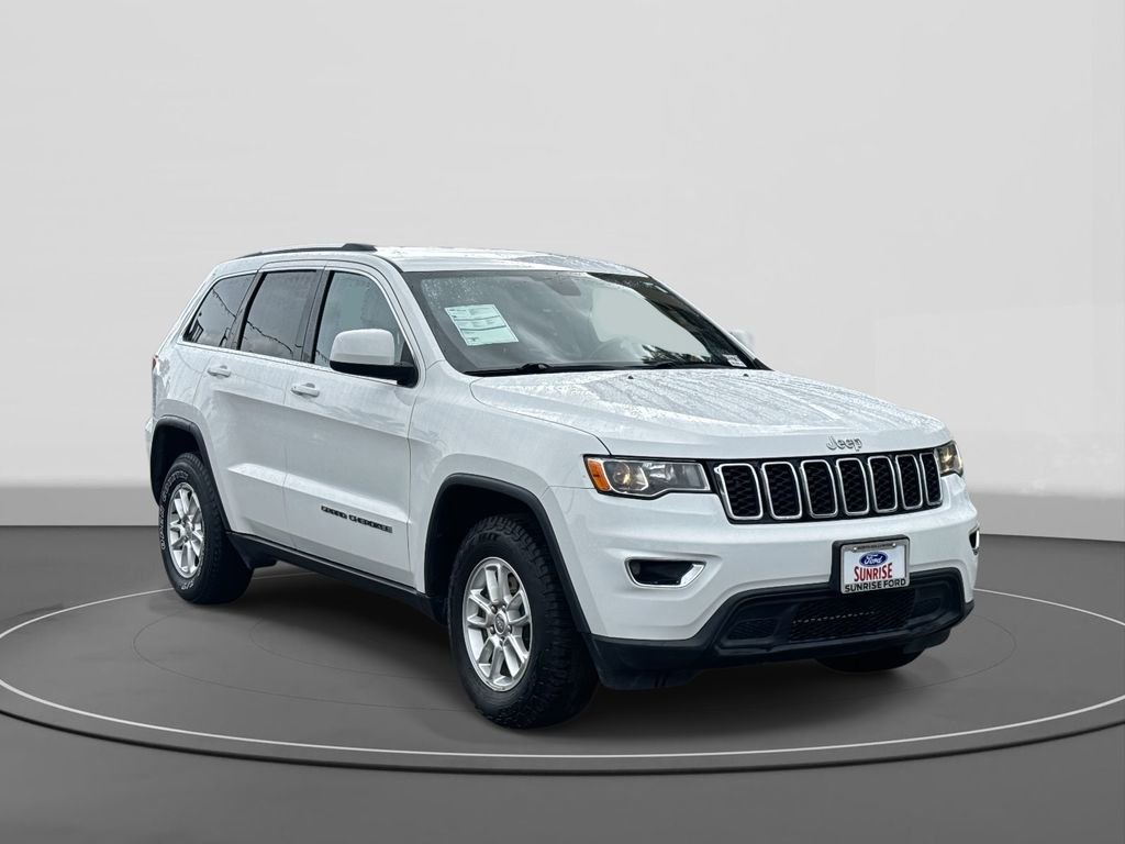 Used 2020 Jeep Grand Cherokee Laredo RWD image 4