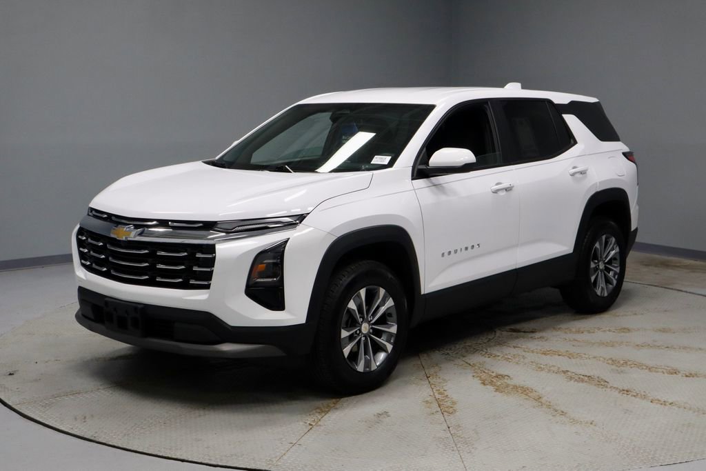 Used 2025 Chevrolet Equinox LT AWD/4WD image 9