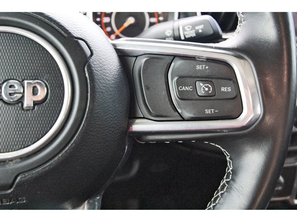 Used 2022 Jeep Gladiator Overland w/ Popular Equipment Package AWD/4WD image 19
