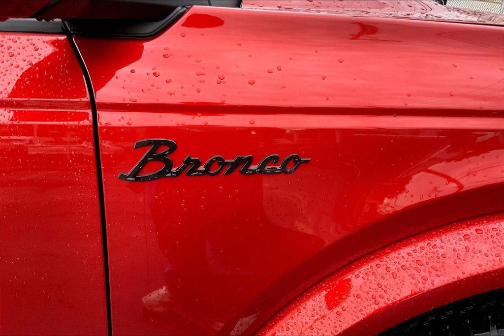 Certified 2022 Ford Bronco Outer Banks AWD/4WD image 7