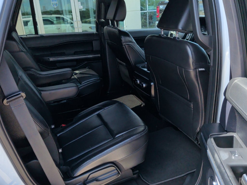 Certified 2021 Ford Expedition XLT RWD image 17
