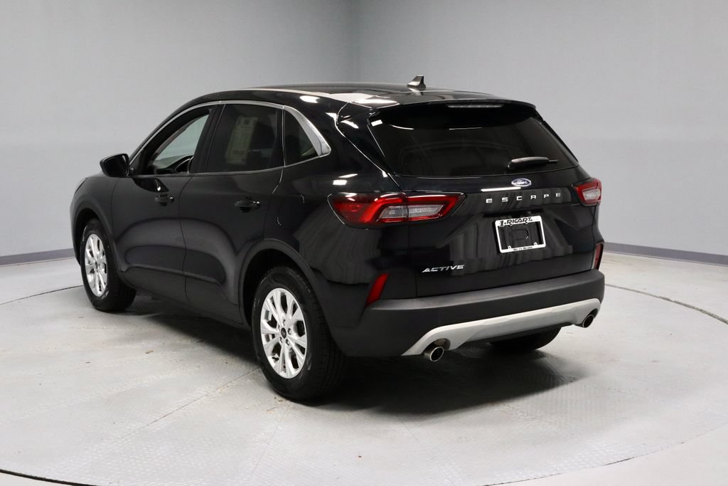 Certified 2024 Ford Escape Active w/ Cold Weather Package FWD image 9