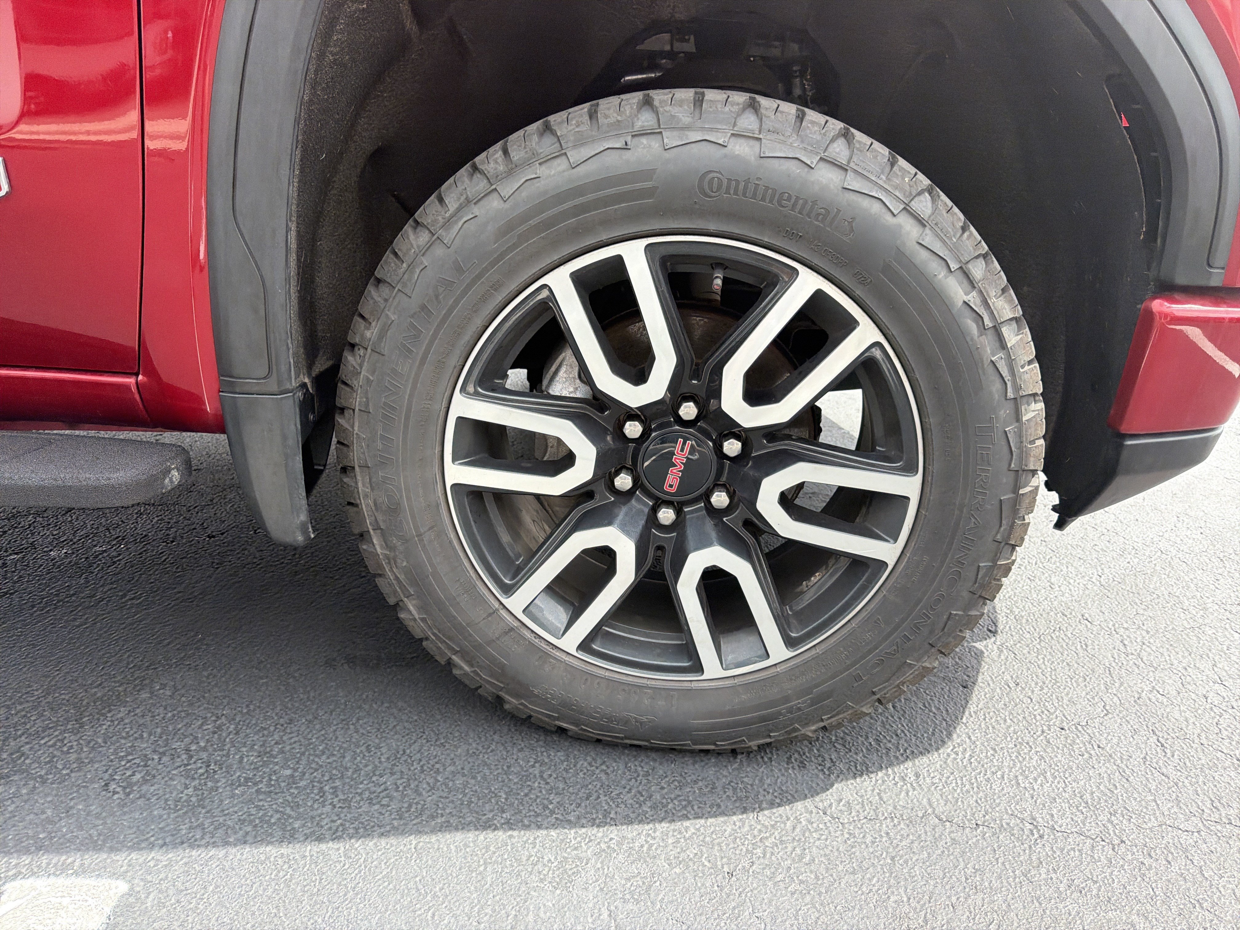 Used 2022 GMC Sierra 1500 AT4 AWD/4WD image 8