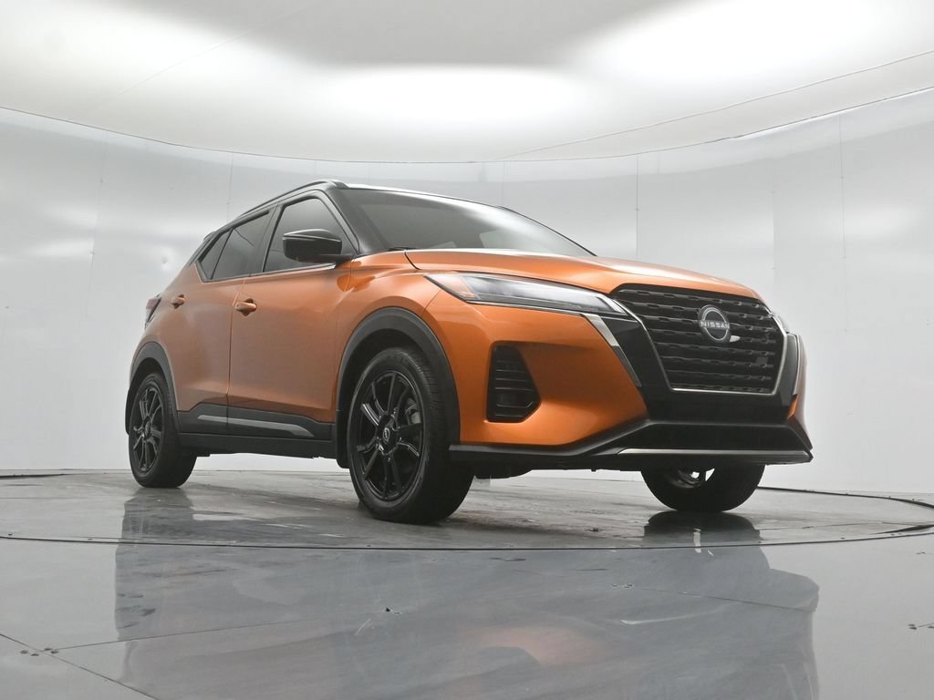 Used 2023 Nissan Kicks SR FWD image 45
