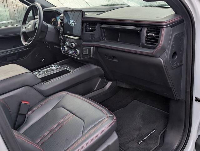 Certified 2023 Ford Expedition Limited image 13