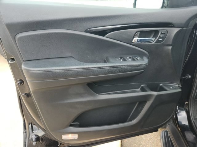 Used 2021 Honda Pilot Touring image 25