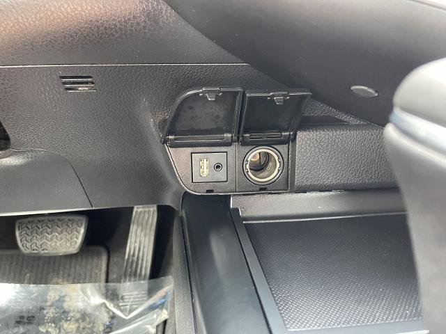Used 2018 Toyota Camry XLE FWD image 28