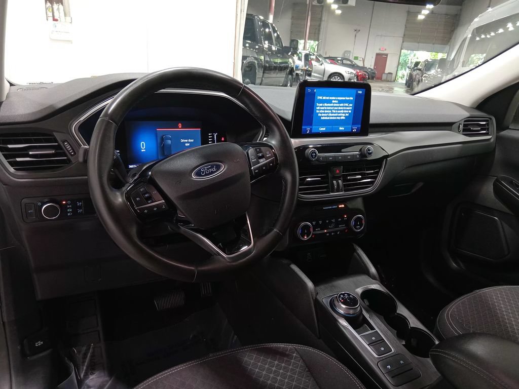 Certified 2024 Ford Escape Active AWD/4WD image 14