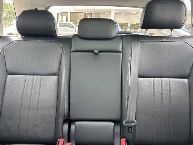 Used 2022 Volkswagen Tiguan SE FWD image 13