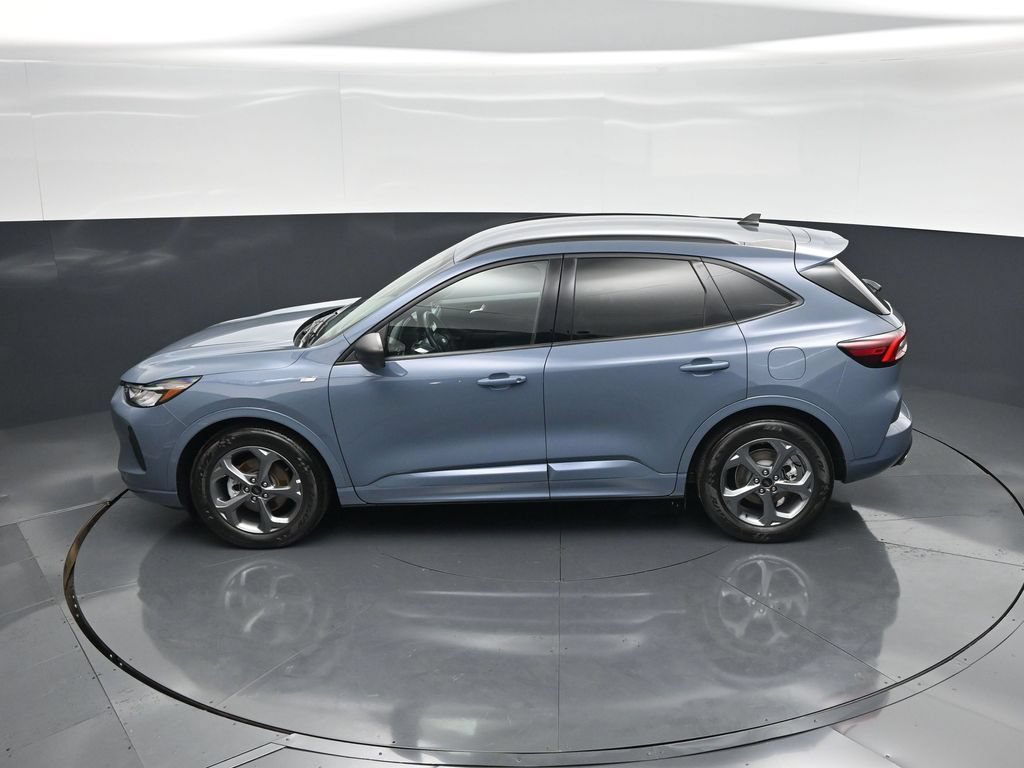 Certified 2024 Ford Escape ST-Line w/ Tech Pack #1 FWD image 38