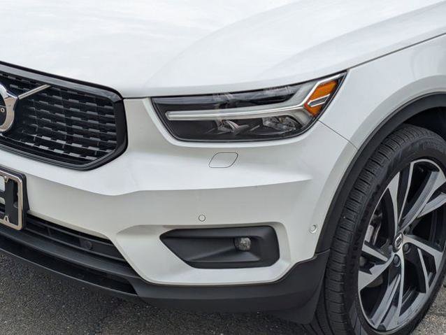 Used 2019 Volvo XC40 T5 R-Design AWD/4WD image 9