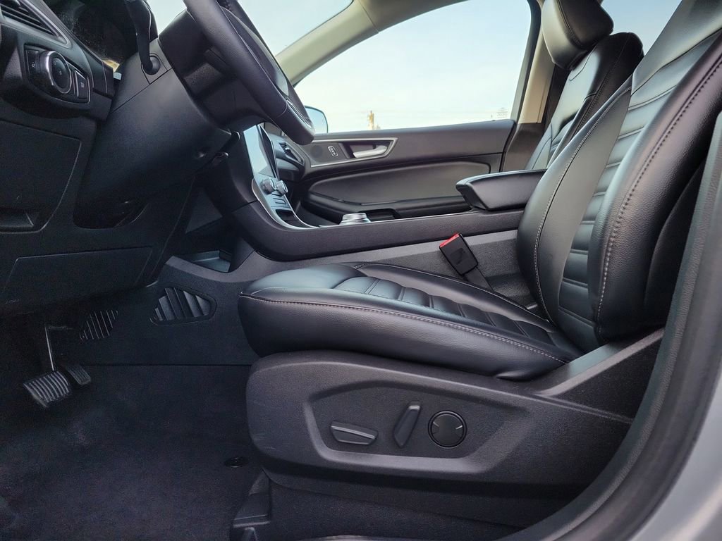 Certified 2024 Ford Edge SEL image 17
