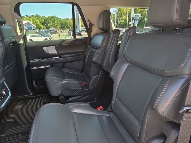 Certified 2025 Ford Expedition Active AWD/4WD image 38