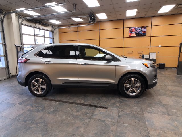 Certified 2023 Ford Edge SEL w/ Convenience Package AWD/4WD image 8