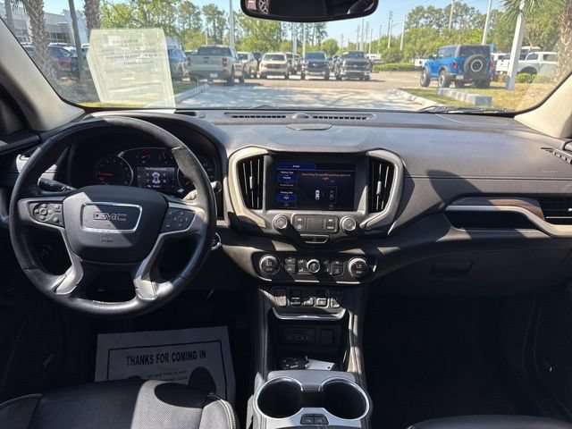 Used 2020 GMC Terrain Denali w/ Denali Premium Package FWD image 16