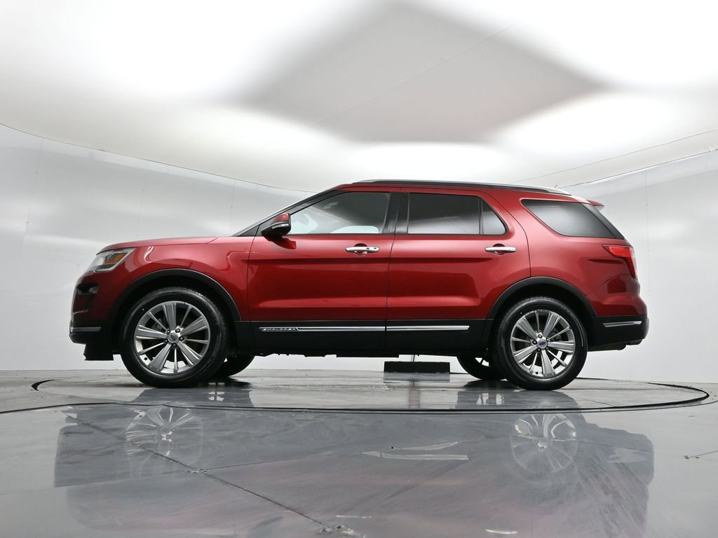 Certified 2018 Ford Explorer Limited w/ Ford Safe & Smart Package image 24