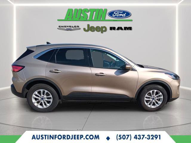 Certified 2021 Ford Escape SE w/ Cold Weather Package image 2