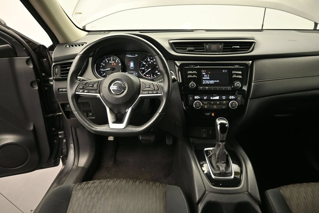 Used 2017 Nissan Rogue SV w/ Midnight Edition Package AWD/4WD image 21