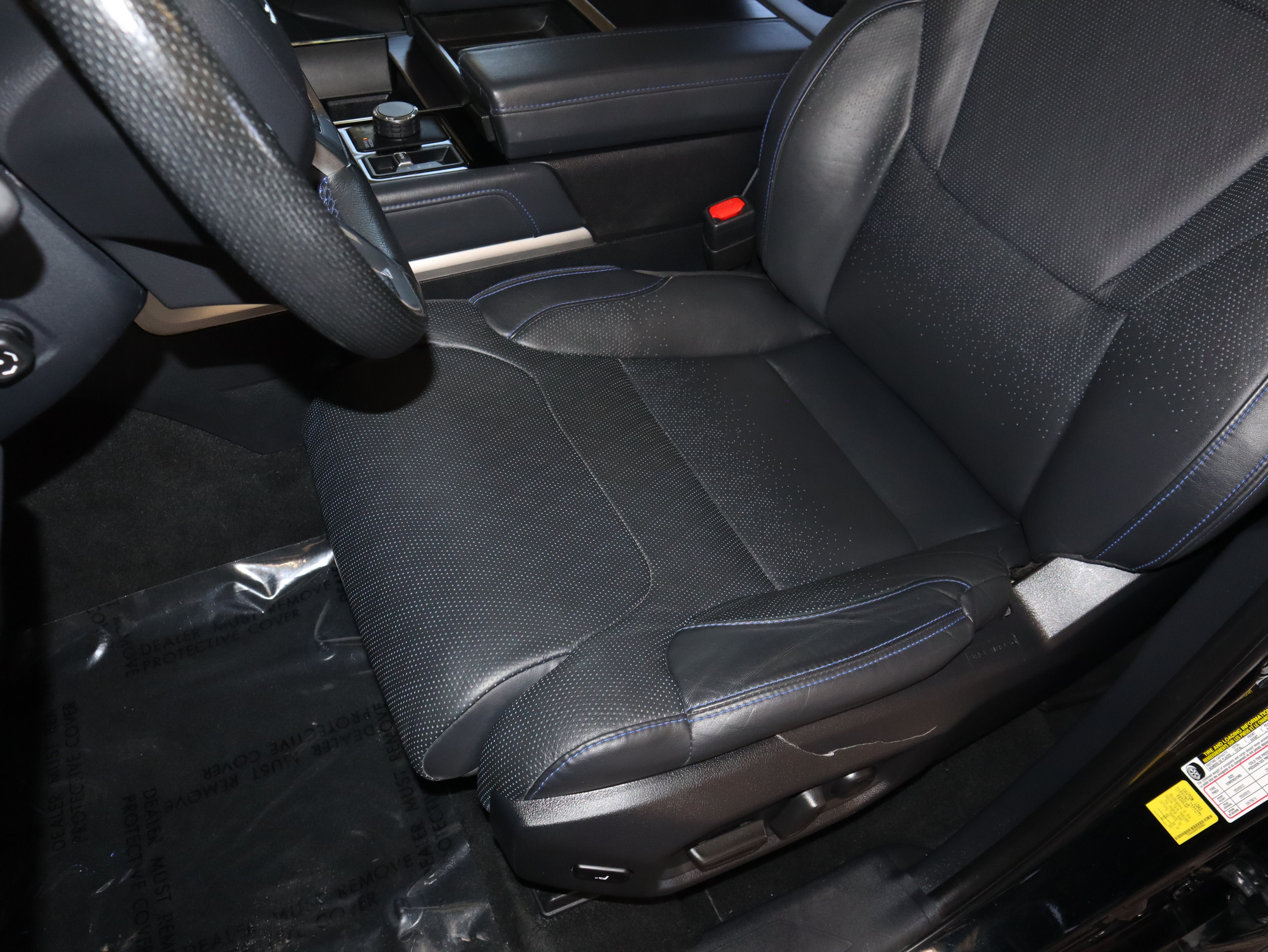 Used 2023 Toyota Sequoia Platinum AWD/4WD image 33