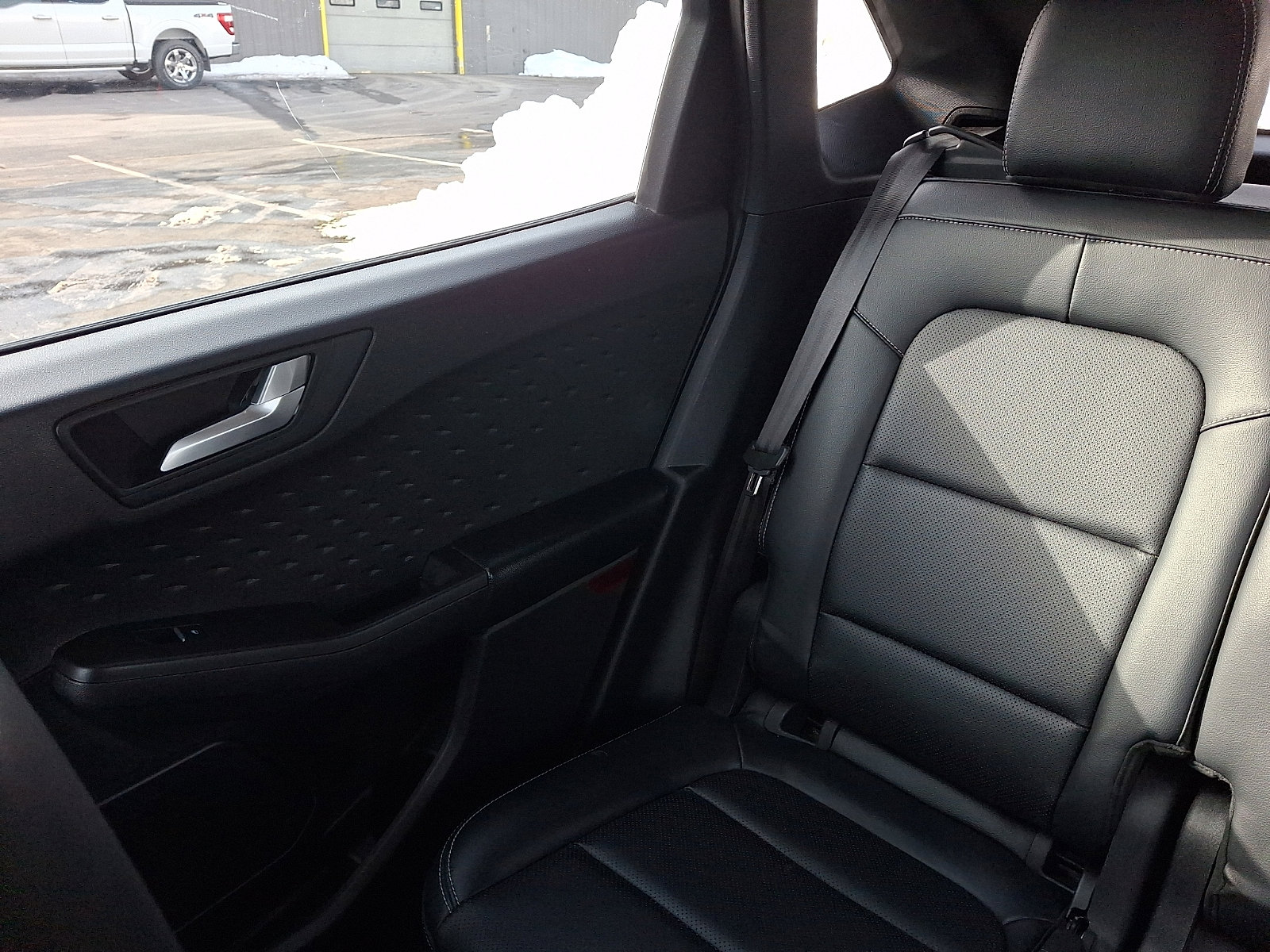 Certified 2020 Ford Escape SEL image 18