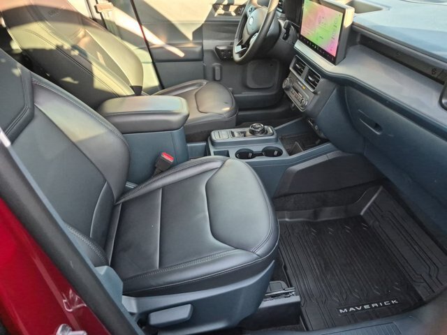 Certified 2025 Ford Maverick Lariat AWD/4WD image 35
