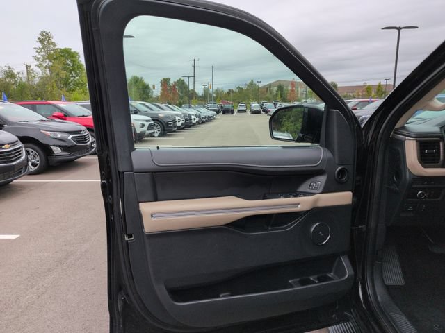 Certified 2024 Ford Expedition Limited AWD/4WD image 35