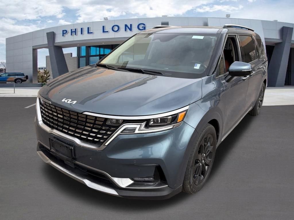 Used 2023 Kia Carnival SX Prestige image 3