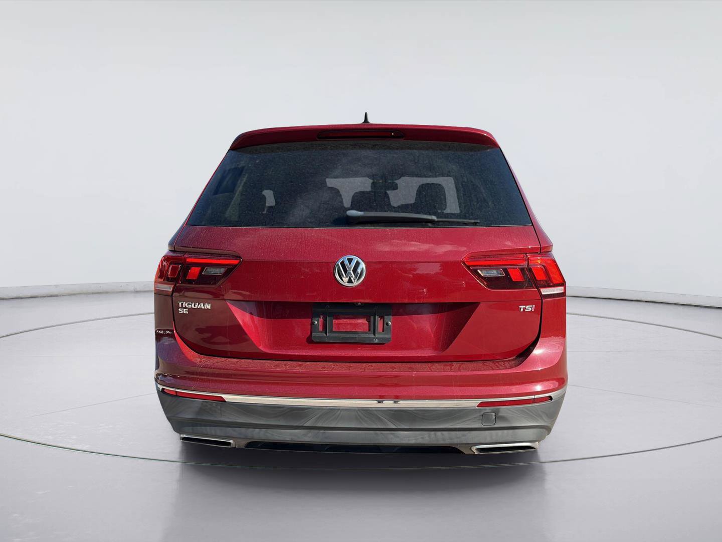 Used 2018 Volkswagen Tiguan SE FWD image 4