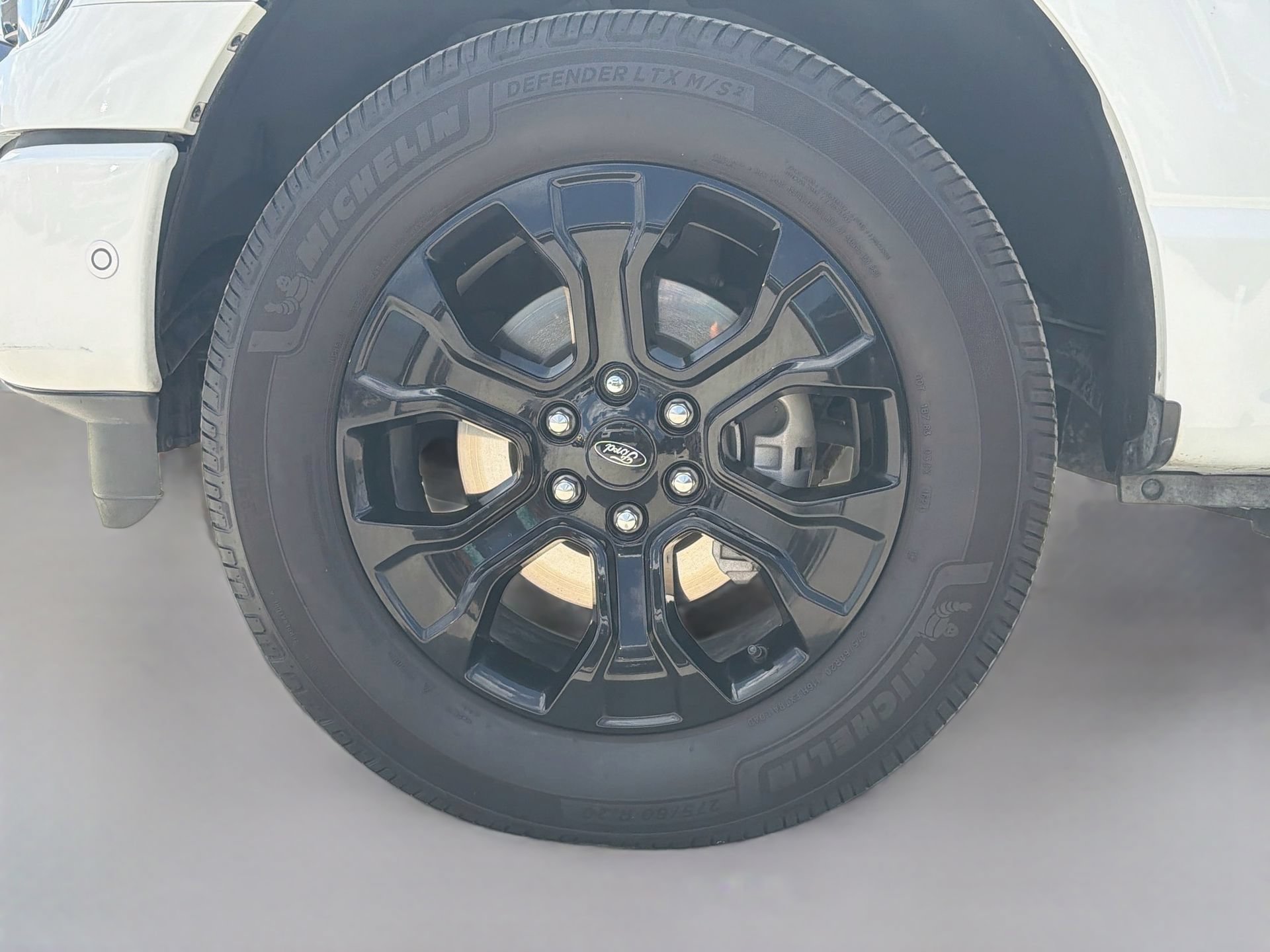 Certified 2022 Ford F150 Platinum w/ Equipment Group 701A High AWD/4WD image 38