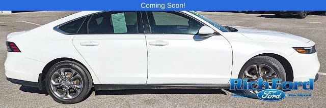 Used 2024 Honda Accord EX image 2