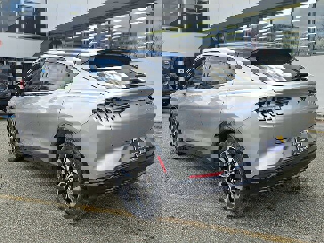 Certified 2021 Ford Mustang Mach-E Premium image 4