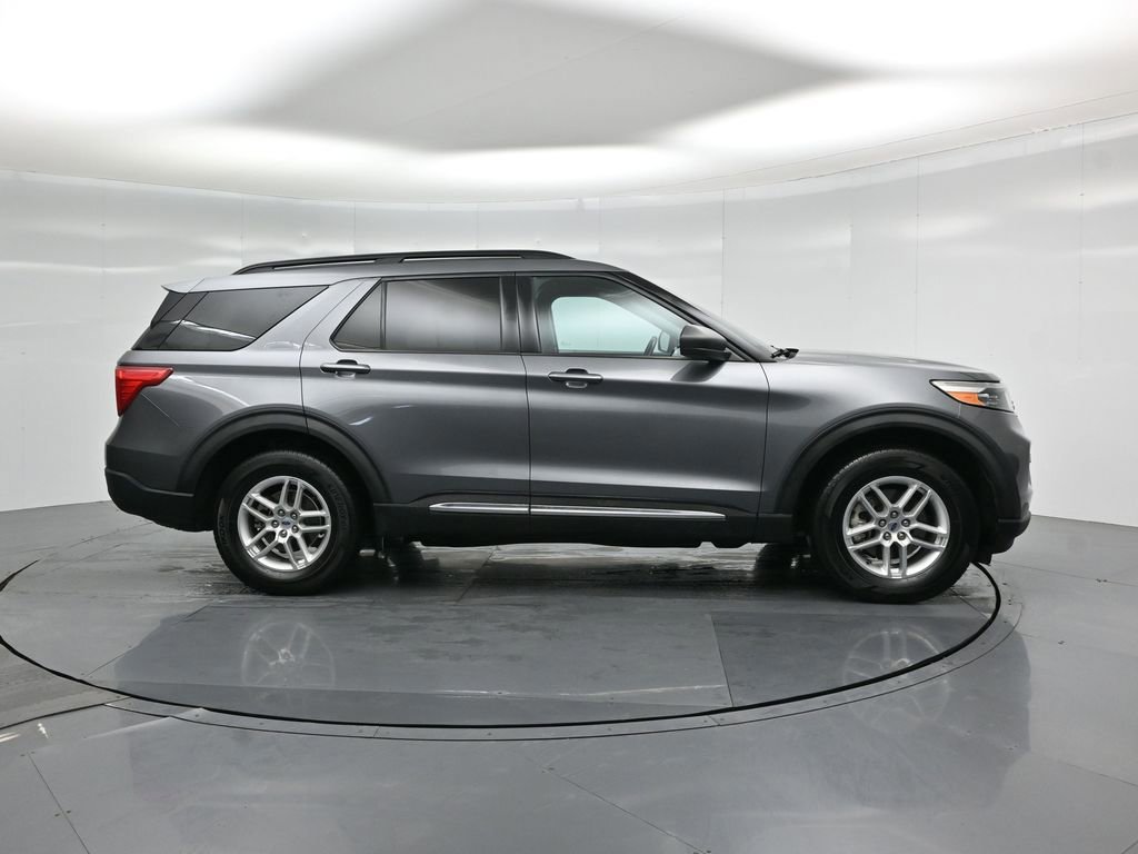 Certified 2022 Ford Explorer XLT w/ Class IV Trailer Tow Package image 7