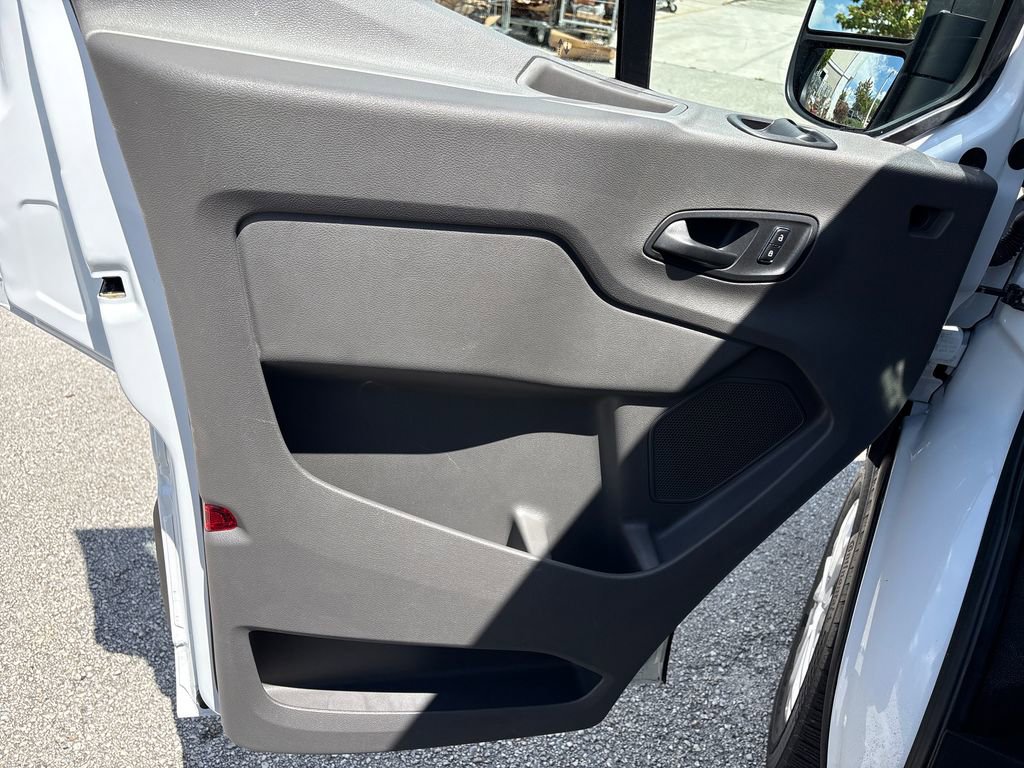 Certified 2025 Ford Transit 250 Low Roof w/ Exterior Upgrade Package RWD image 26