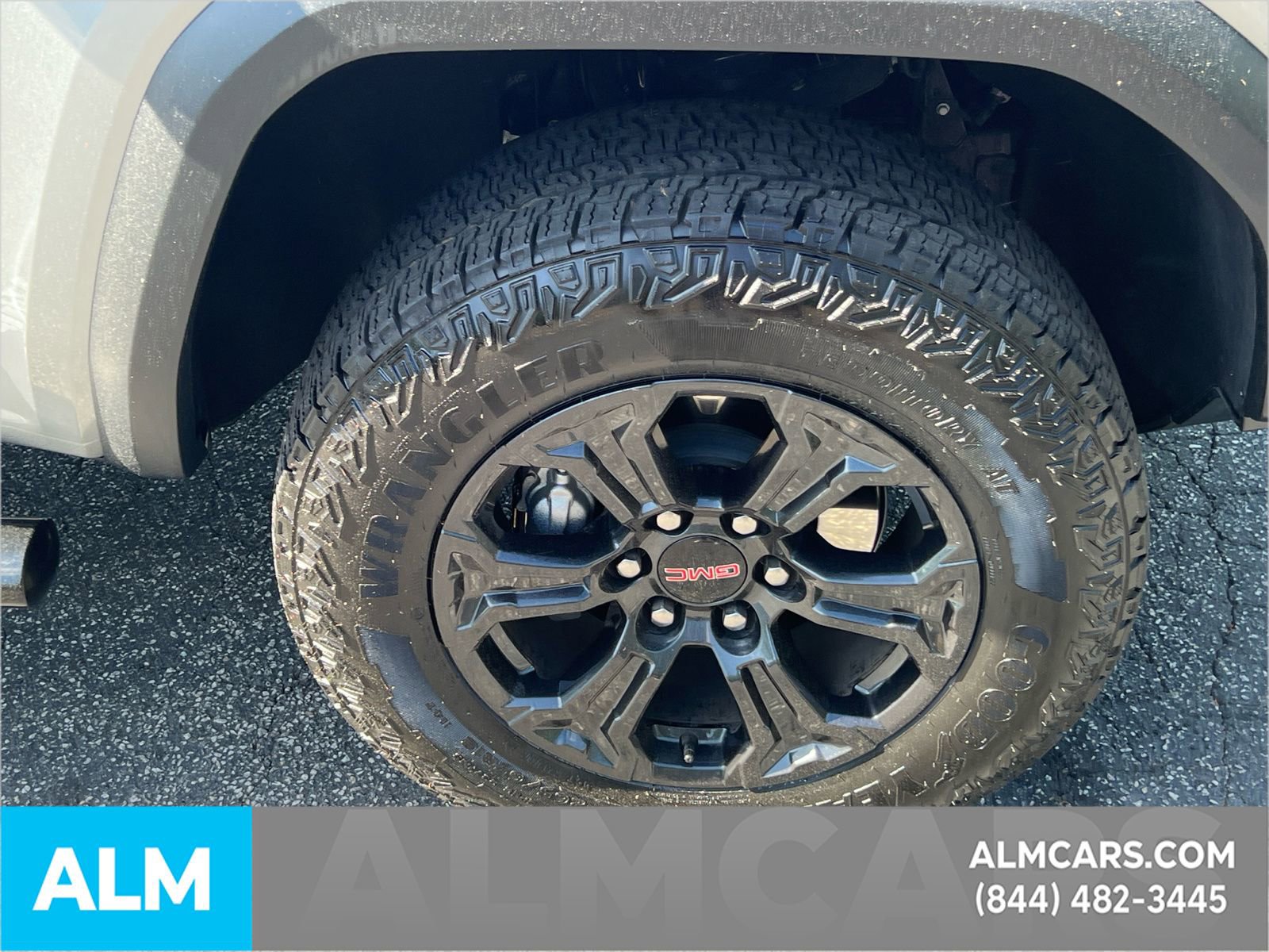 Used 2025 GMC Canyon Elevation RWD image 14