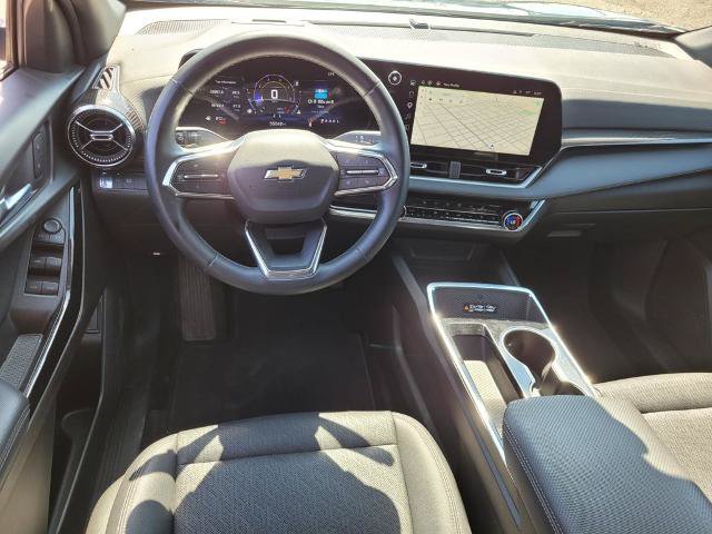 Used 2025 Chevrolet Equinox LT w/ Convenience Package II FWD image 12