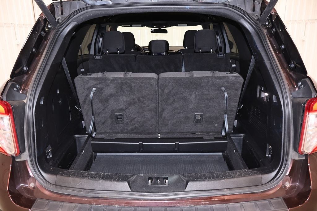 Certified 2020 Ford Explorer XLT w/ Class III Trailer Tow Package AWD/4WD image 37