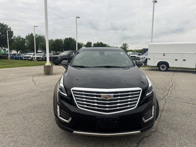 Used 2019 Cadillac XT5 Platinum AWD/4WD image 2