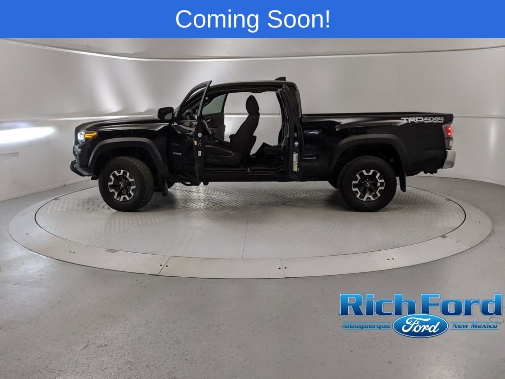 Used 2022 Toyota Tacoma TRD Off-Road image 11
