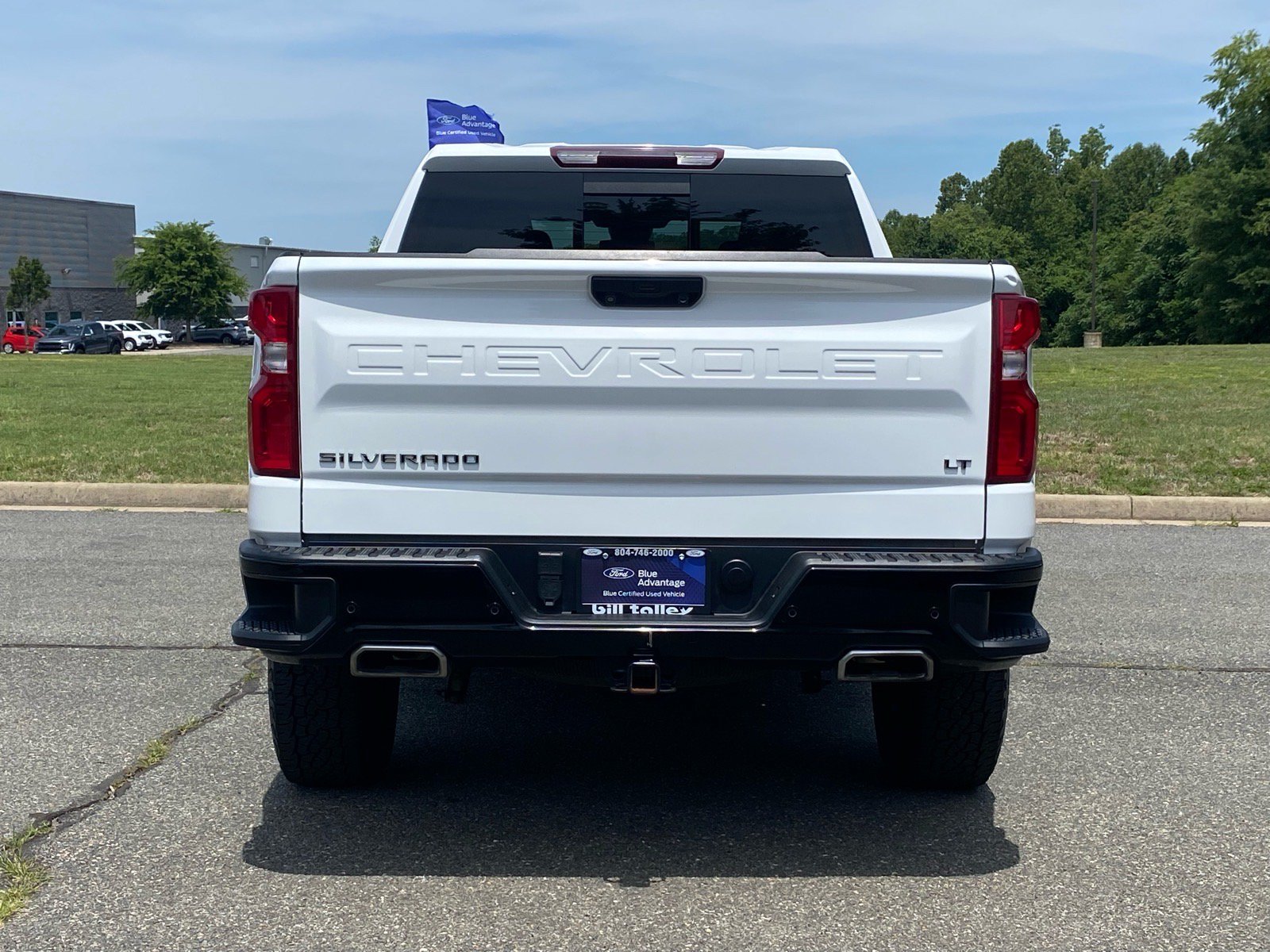 Used 2023 Chevrolet Silverado 1500 LT Trail Boss w/ Convenience Package II AWD/4WD image 5