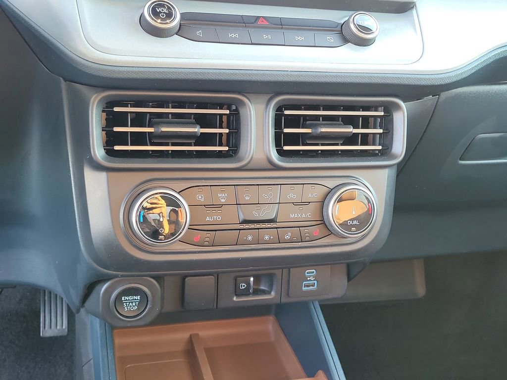 Certified 2024 Ford Maverick Lariat w/ 4K Tow Package image 28