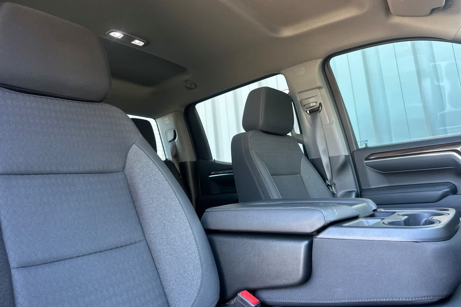 Used 2022 Chevrolet Silverado 1500 LT Trail Boss AWD/4WD image 16