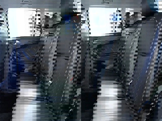 Used 2022 Volkswagen Tiguan SE image 15