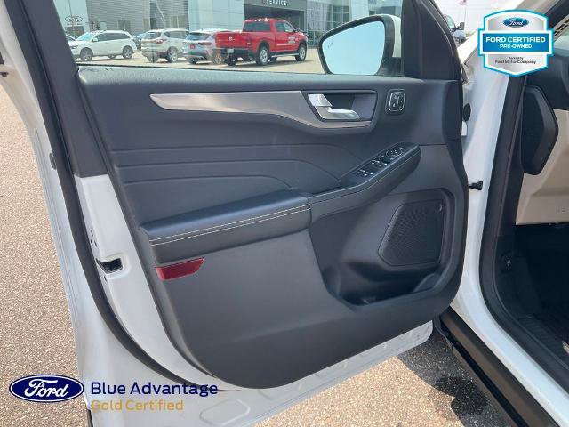 Certified 2022 Ford Escape Titanium w/ Class II Trailer Tow Package AWD/4WD image 17