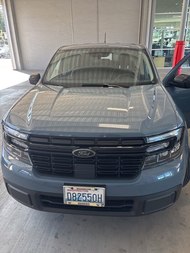 Certified 2024 Ford Maverick Lariat w/ Black Appearance Package AWD/4WD image 2