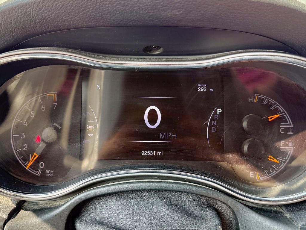 Used 2019 Jeep Grand Cherokee Altitude AWD/4WD image 18