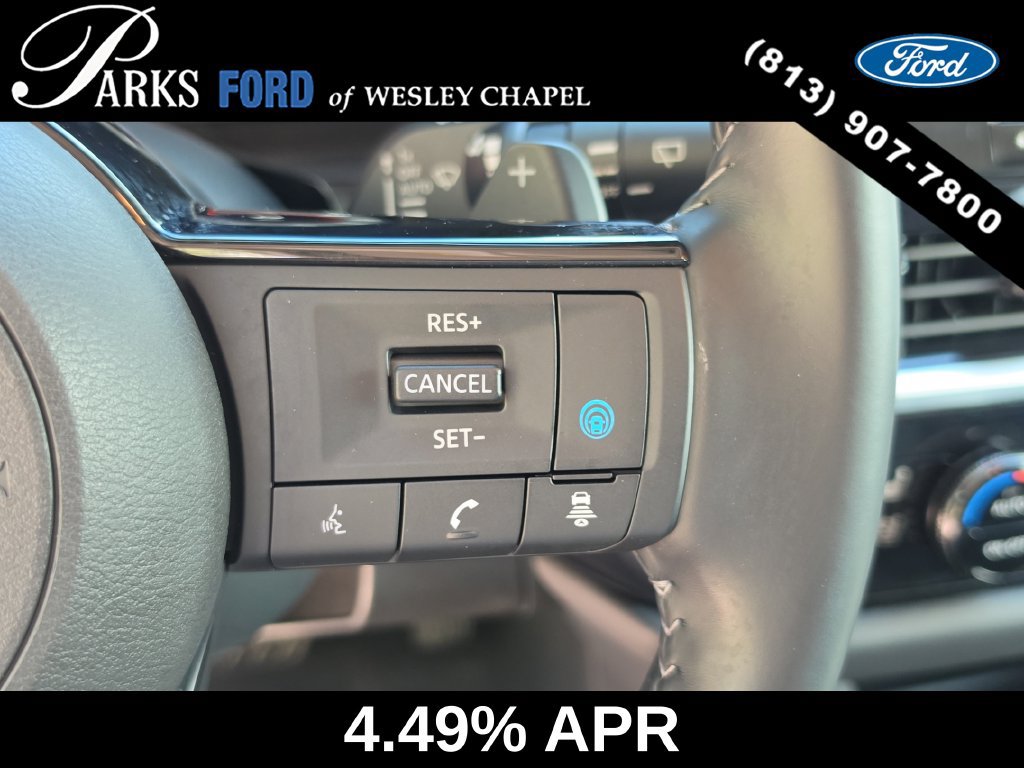 Used 2025 Nissan Pathfinder Platinum FWD image 32