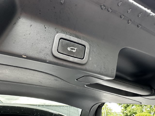 Used 2019 Jaguar F-PACE S AWD/4WD image 44