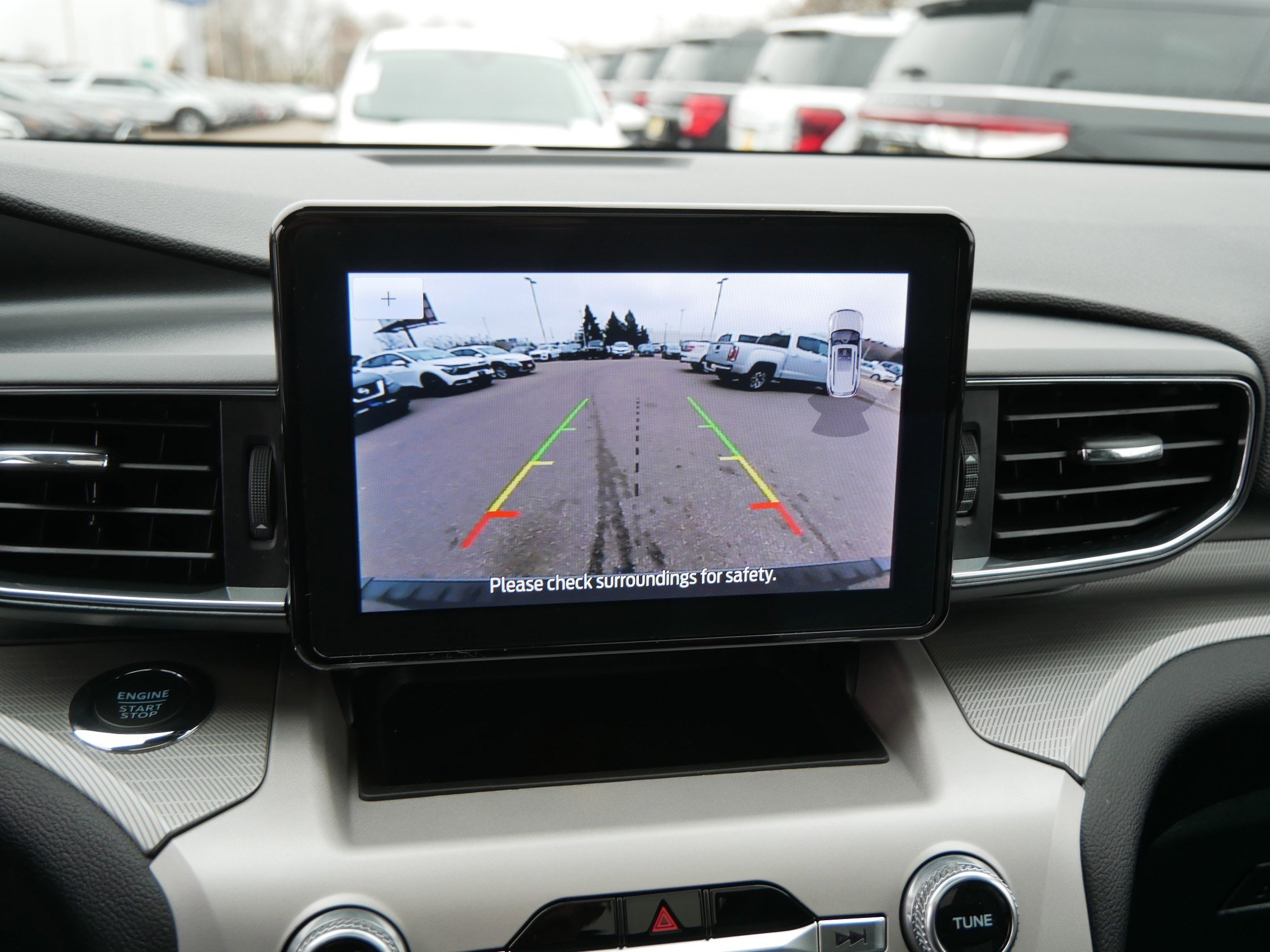 Certified 2024 Ford Explorer XLT w/ Equipment Group 202A image 32